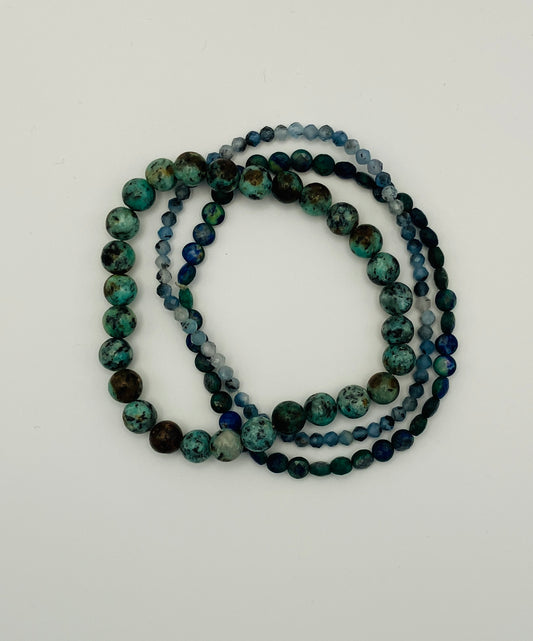 Layering bracelets, semi-precious stone beads, green and blue