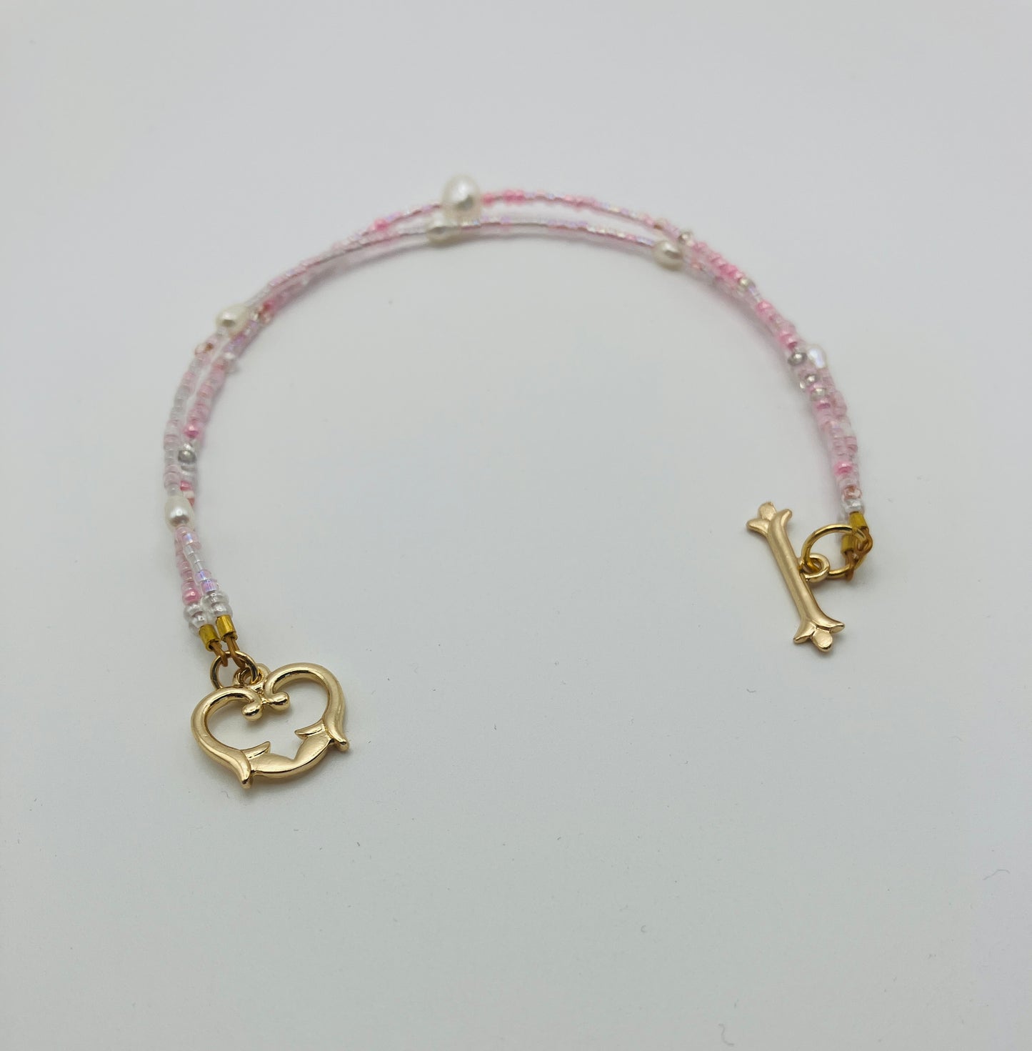 Pink and pearl bracelet with toggle clasp